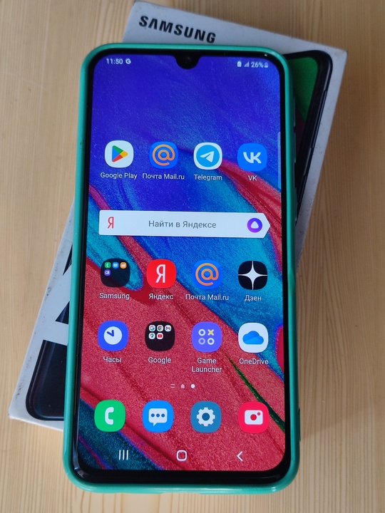 Samsung Galaxy A40 black .
Аккуратный