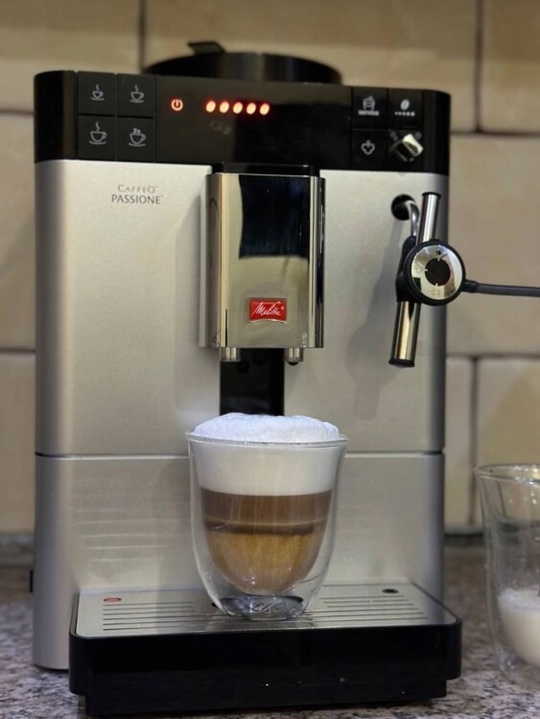 Продам кофемашыну Melitta Caffeo Passione