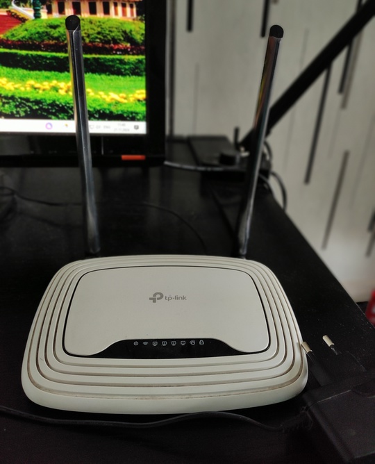 Продам роутер tp-link модель TL-WR841N.
Упала