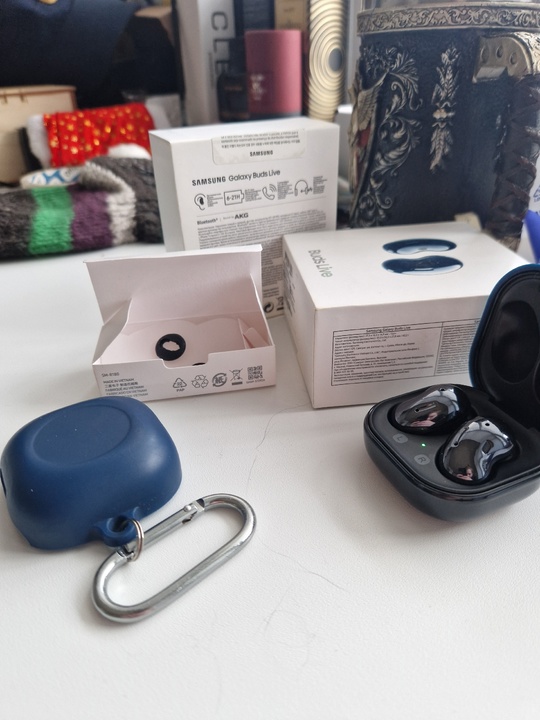 Продам наушники Samsung Buds live. (2)