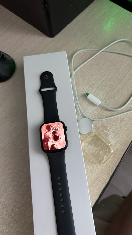 Продам Apple Watch Series 7 (2)