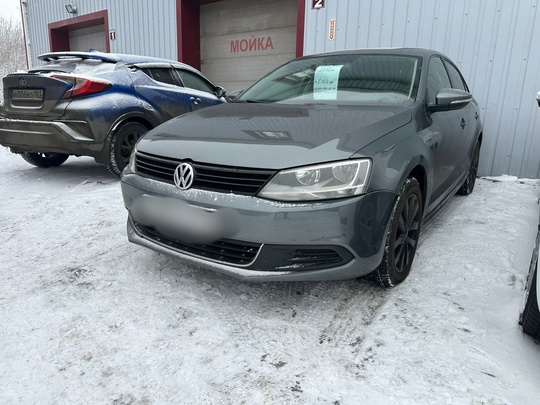 Продам Volkswagen Jetta 2012 года (6)