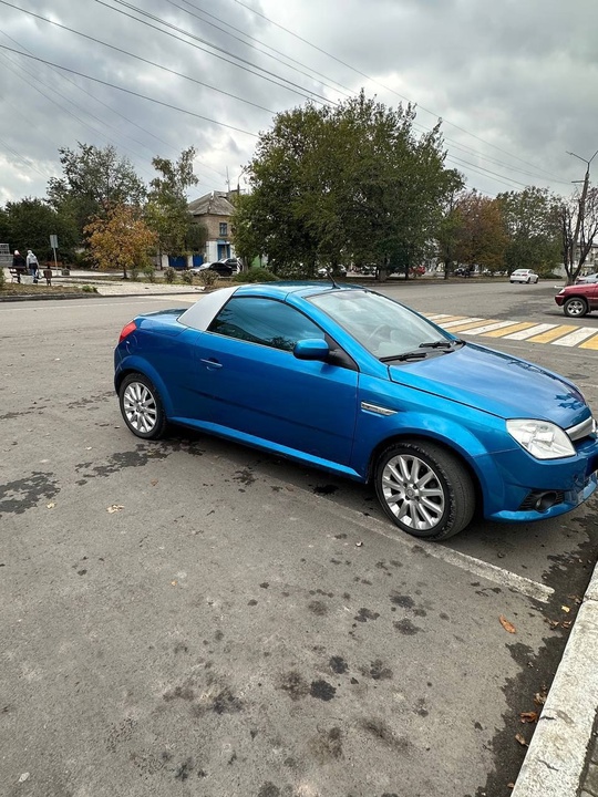 Opel Tigra II кабриолет 2004 (2)