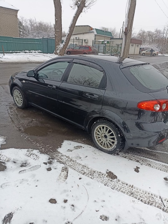 Продам Chevrolet Lacetti.
2009 год выпуска.
Цена (2)