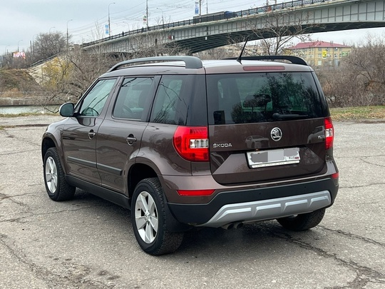 Продам Skoda Yeti.
2014 год выпуска, (2)