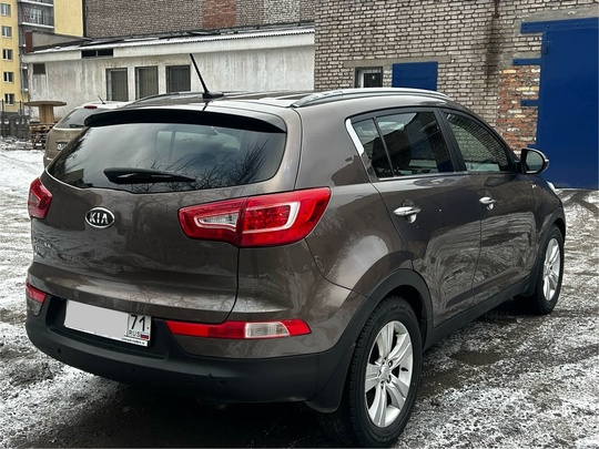 Продам Kia Sportage 2012 года (4)