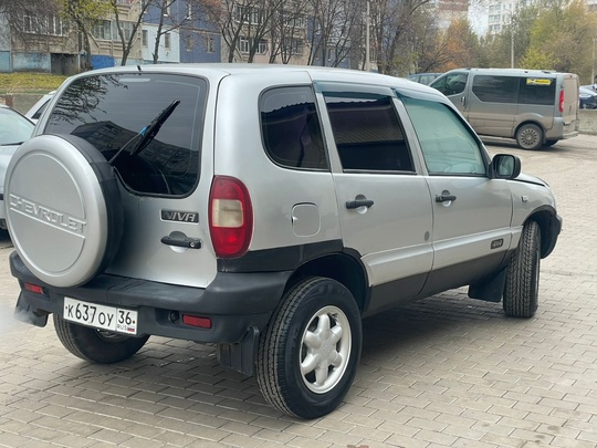 Продам Chevrolet Niva 
2004 год (3)