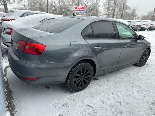 Продам Volkswagen Jetta 2012 года (1)