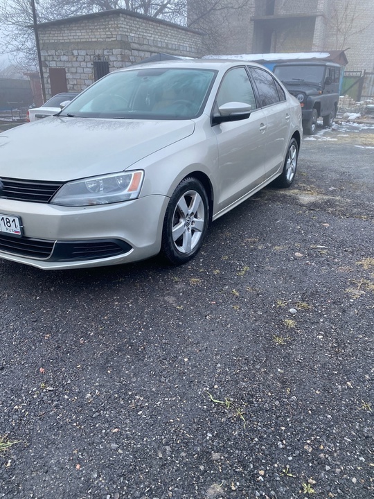 Volkswagen Jetta 2014 год 
1,8