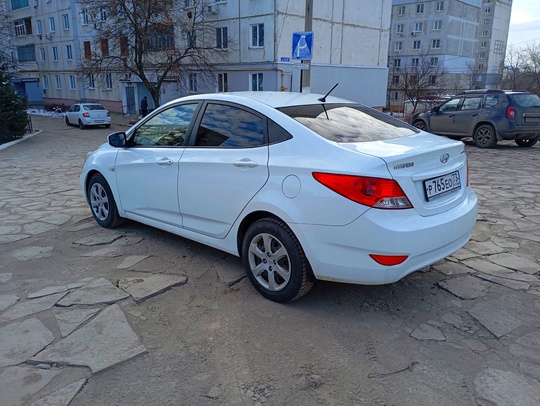 Продаю в хорошие руки Hyundai (2)