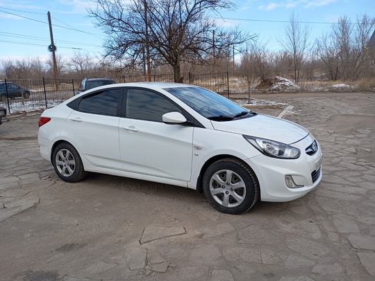 Продаю в хорошие руки Hyundai (3)