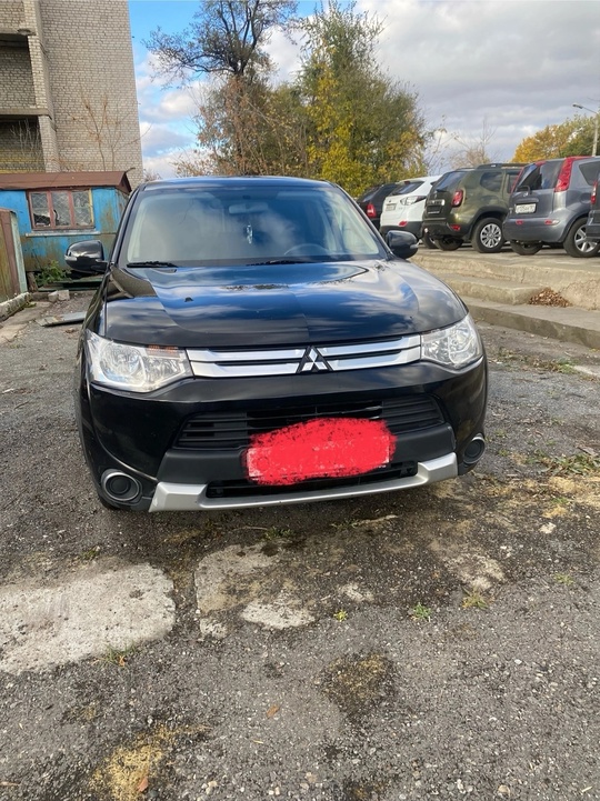 MITSUBISHI outlander 
2014 год 
состояние (2)