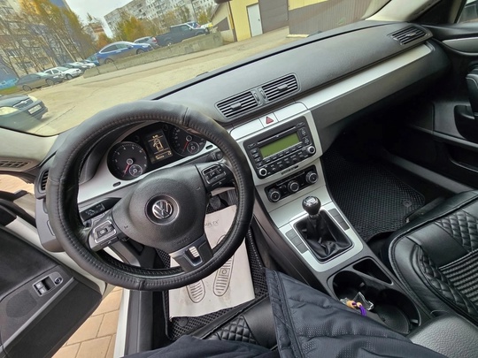 Volkswagen Passat CC
2009
2.0tsi бензин, МКПП
Кондиционер, (5)