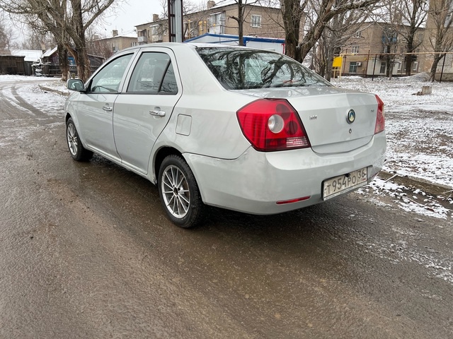 Продам Geely MK 2009 год (1)