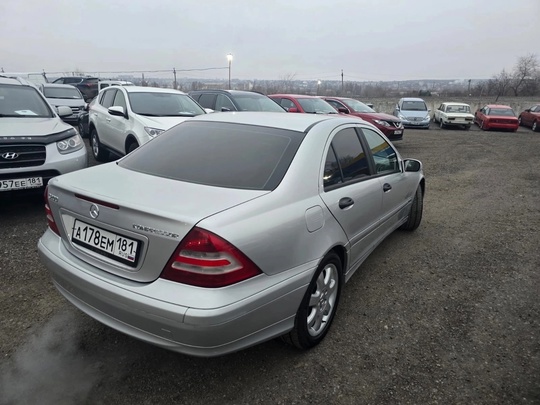 Mercedes-Benz c200 Compressor
2004
2.0 бензин, АКПП, (3)