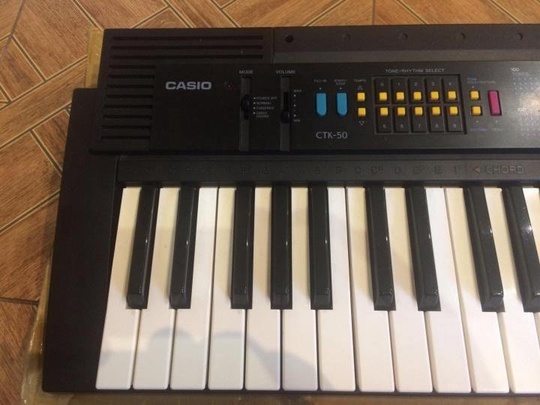 Синтезатор Casio CTK-50
Продаю оригинальный синтезатор (1)