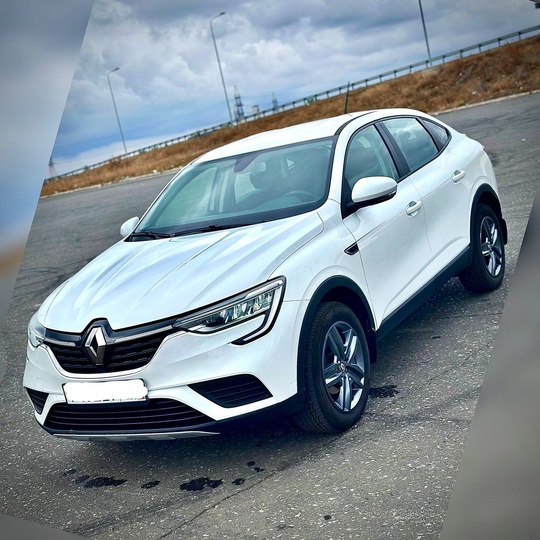 Renault Arkana 2021г.
1.6 бензин, автомат(типтроник).
120т.км.