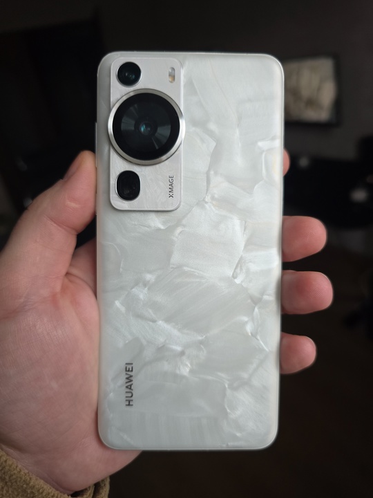 Продам смартфон Huawei P60 PRO (1)