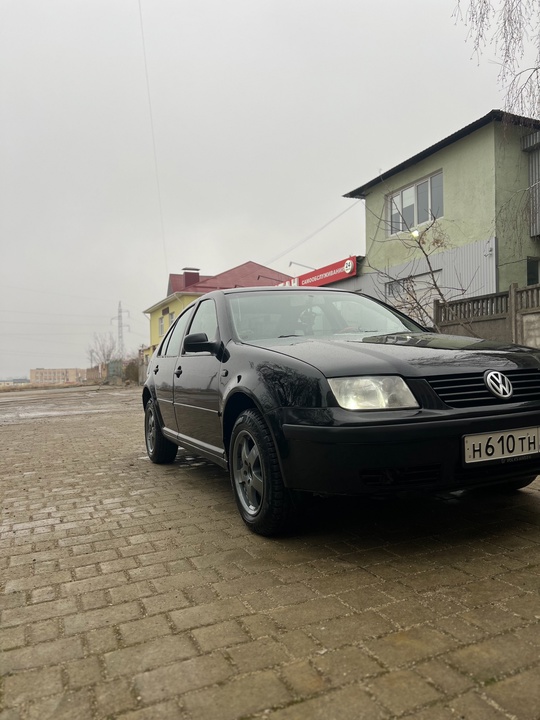 Продам Фольксваген Бора 1999 года (1)
