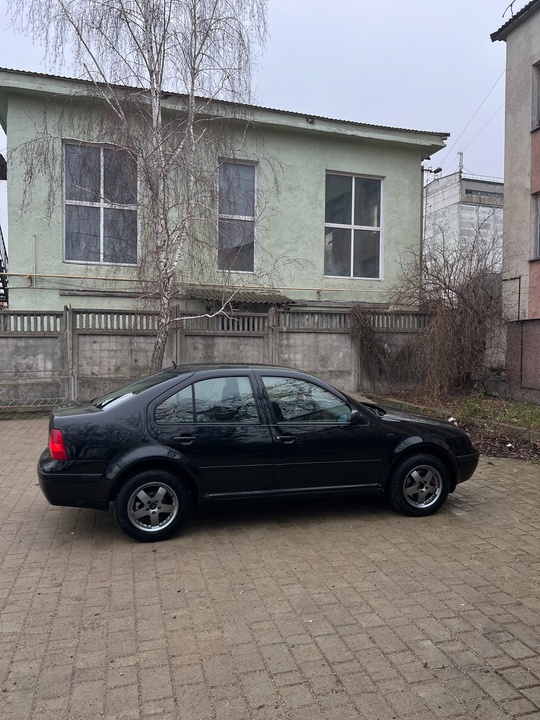 Продам Фольксваген Бора 1999 года (3)
