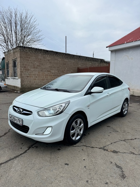 В Продаже HYUNDAI SOLARIS
Год выпуска (2)