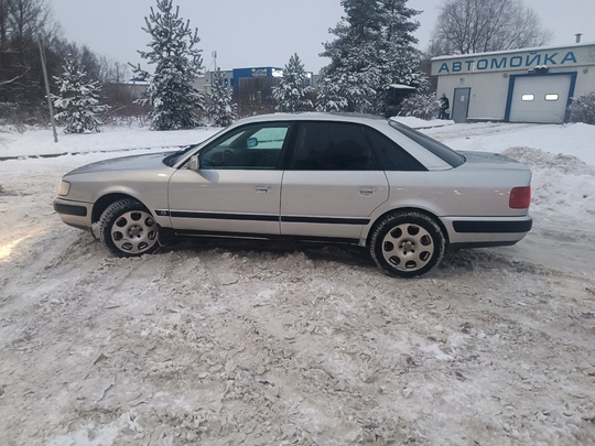 Продаётся ауди 100с4 
1991год выпуска