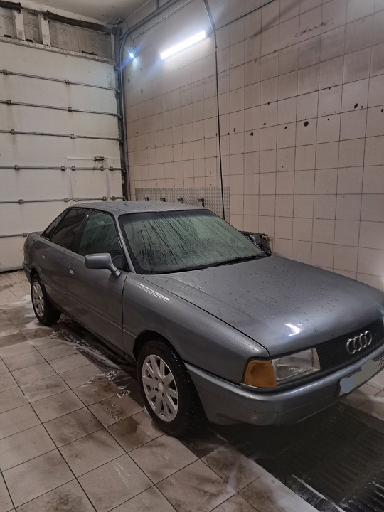 Продам ауди 80 в достойном