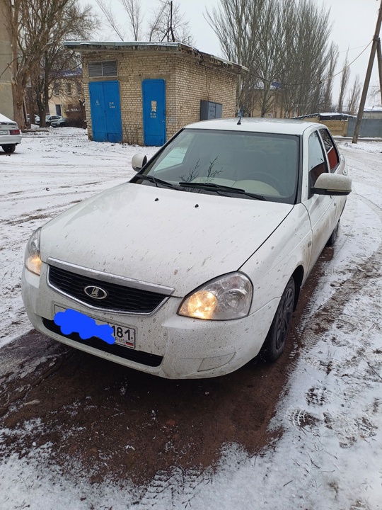 Продам Приору 2016 года выпуска,