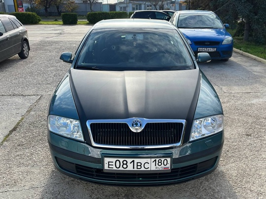 Skoda Octavia 1.6 MT, 2005,
215 (1)