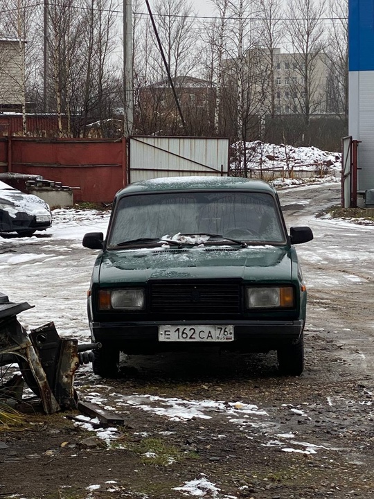 Автомобиль на уверенном ходу, сел (1)