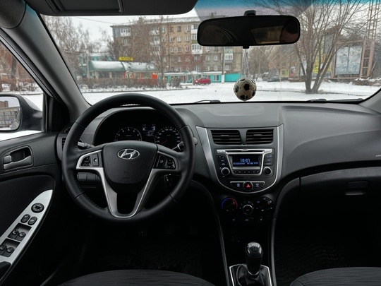 Hyundai Solaris 2016, МТ
Местный учет, (7)