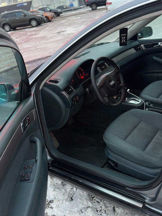 Audi A6 C5 1997г 400.000р (4)