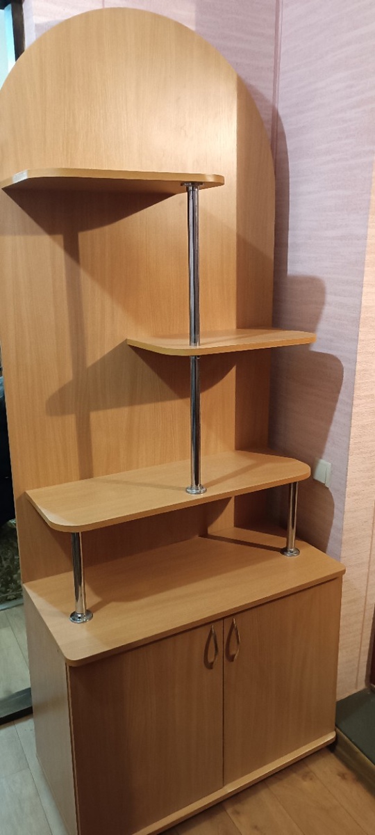Продам тумбу с полками
5 т.