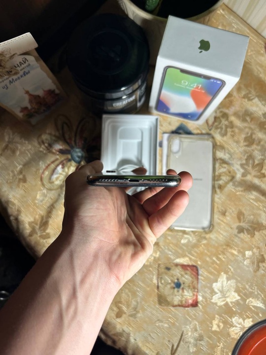 Продам iPhone X/256gb 
Телефон в (4)