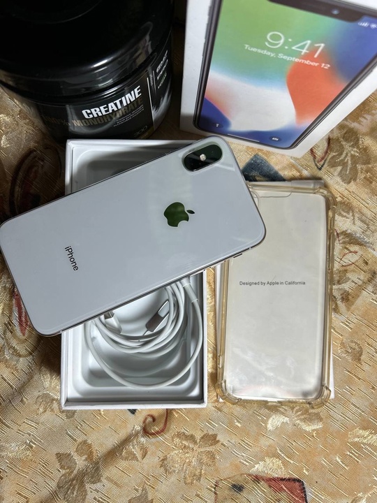 Продам iPhone X/256gb 
Телефон в (5)