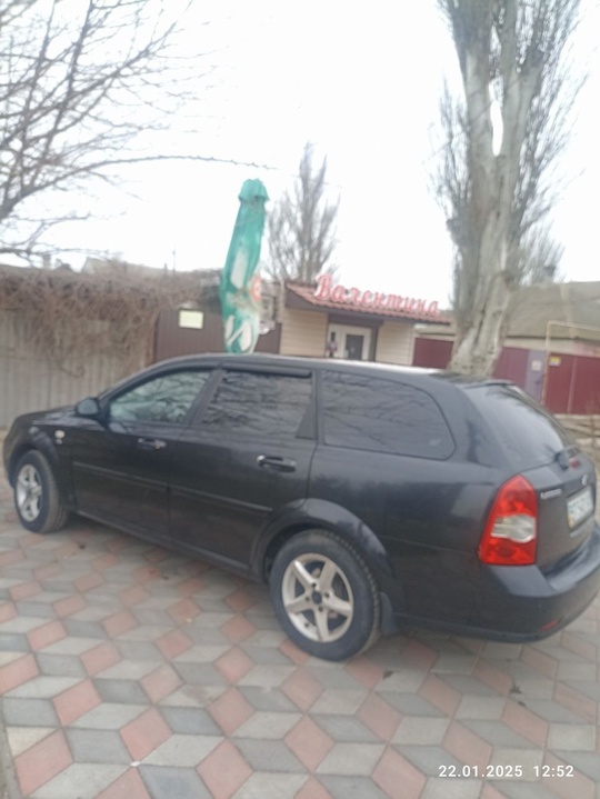 Продается Шевроле лачетти. Машину продает (5)