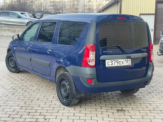 Dacia Logan
2008 год 
1.4 бензин (3)