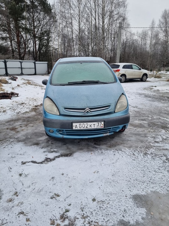 Citroen Xsara Picasso
4 хозяина
На полном (1)