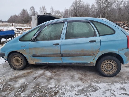 Citroen Xsara Picasso
4 хозяина
На полном (3)