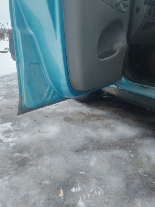 Citroen Xsara Picasso
4 хозяина
На полном (6)