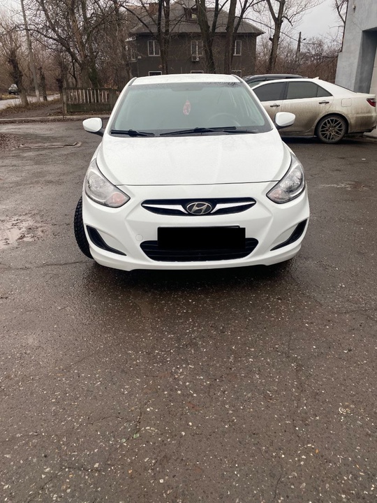 ПРОДАМ HYUNDAI SOLARIS
2013 ГОДА АКПП
Пробег (1)