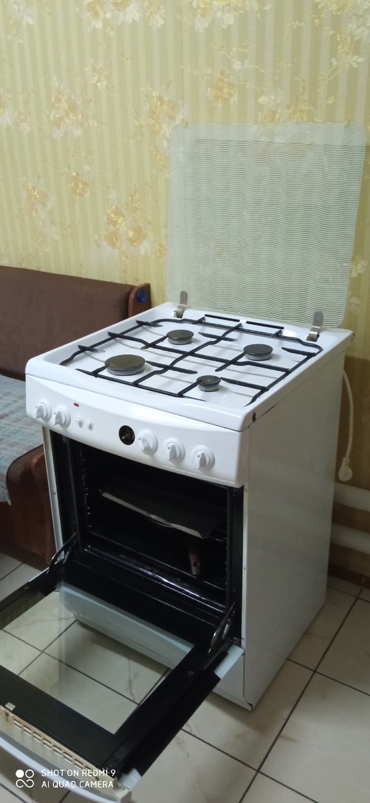 Продам газовую печку в Луганске.