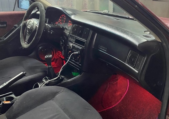 Продажа/Обмен 
Audi 80 b3 на (2)