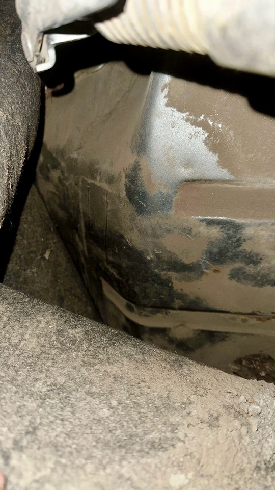 Продам 
Ладу приору
1.6( 98лс.)
Цена - (6)