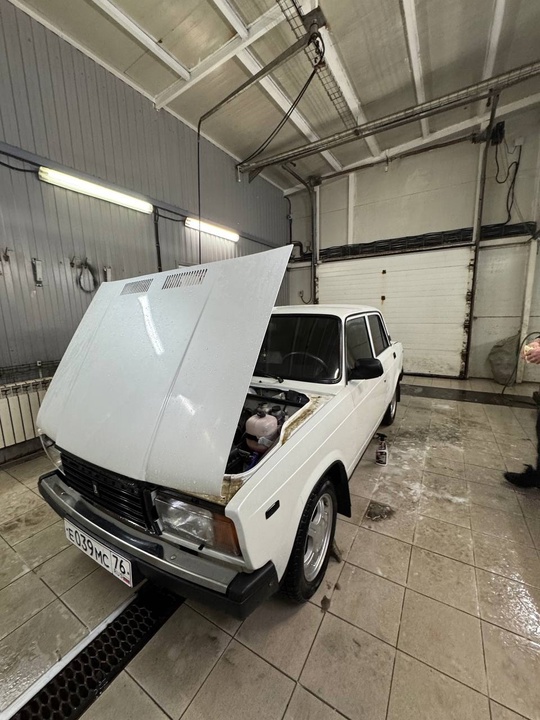 Продам ваз 2107
Ценна:175 торг. 
2008 (8)