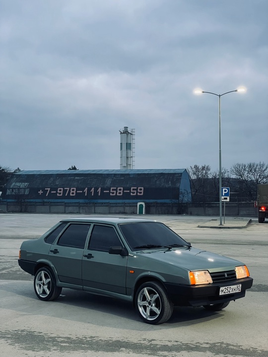 +79781617021 находится в ЗУЕ
265:000₽ торг, (4)