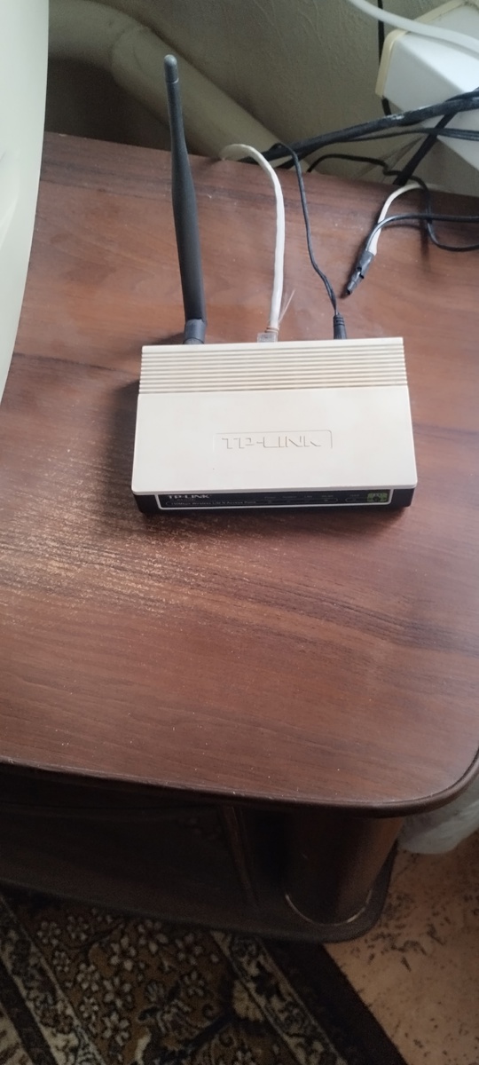 Продам роутер Wi-Fi Tp- link, (2)
