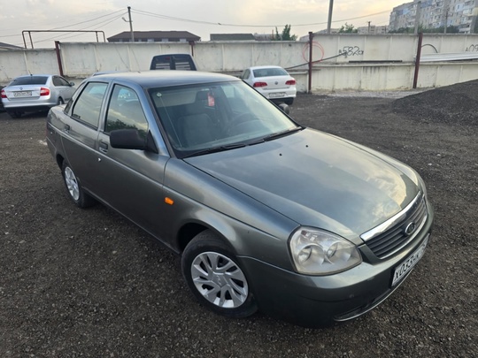 Продам Lada Priora 
2009
1.6, 16 (1)