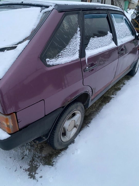 Продам 09
96 год, на учете, (4)