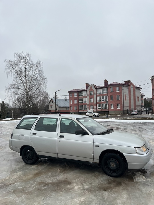 Ваз 2111
Год 2006
Пробег 205.000
Двигатель 1.6 (2)